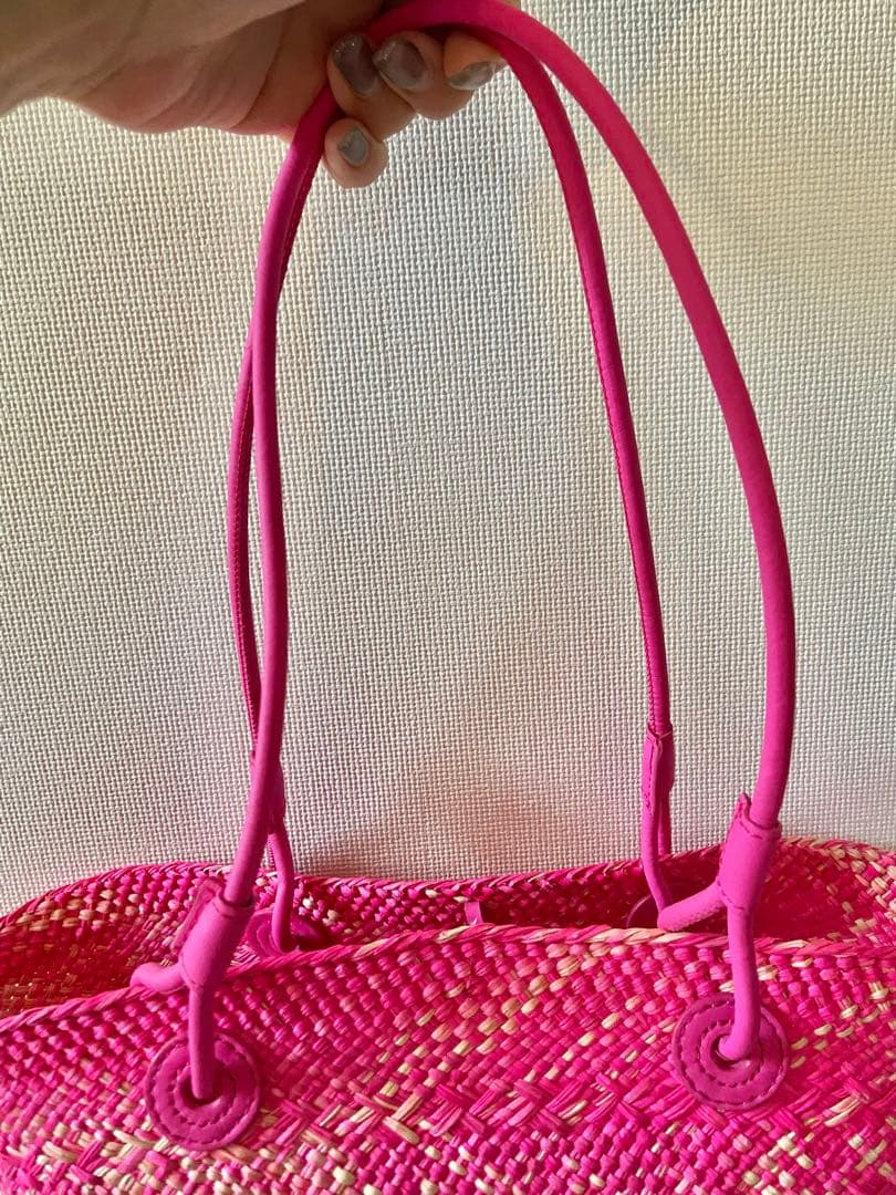 新品⭐︎美品⭐︎即発可⭐︎ロエベLOEWE ストローバッグ ピンク⭐︎かごバッグ