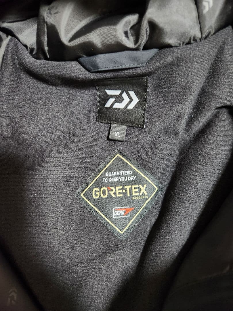 新品未使用　防寒 DAIWA GORE-TEX コンビアップウィンタースーツ