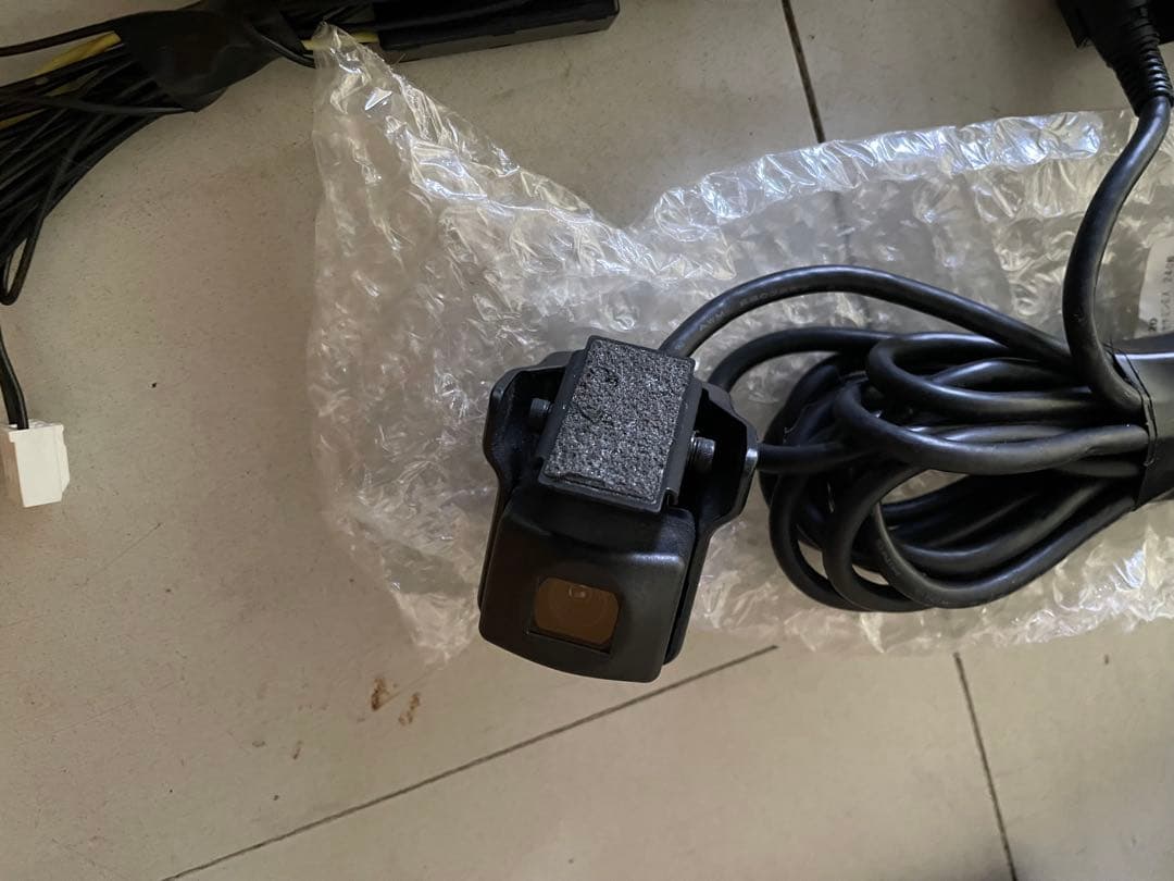 カロナビＺＨ0077 ドラレコ、リモコン付　おまけにＨ D年式不明