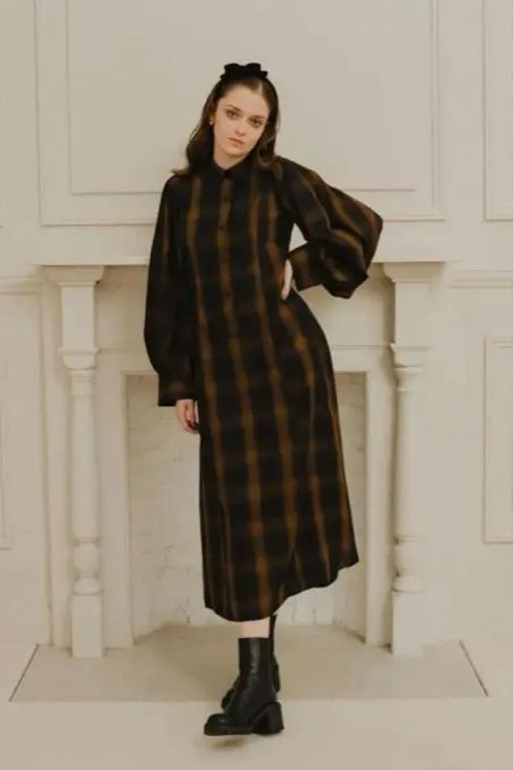 ピヌエ　ワンピース　Mサイズ