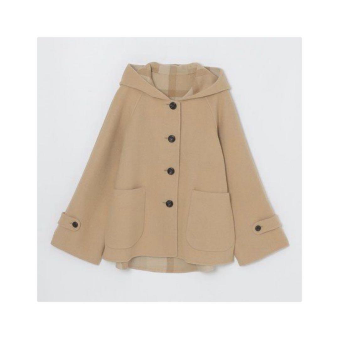 充希　ブルーレーベルクレストブリッジ　今季リバーシブルコート　ベージュ40