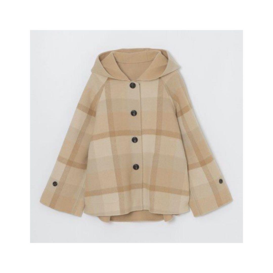 充希　ブルーレーベルクレストブリッジ　今季リバーシブルコート　ベージュ40