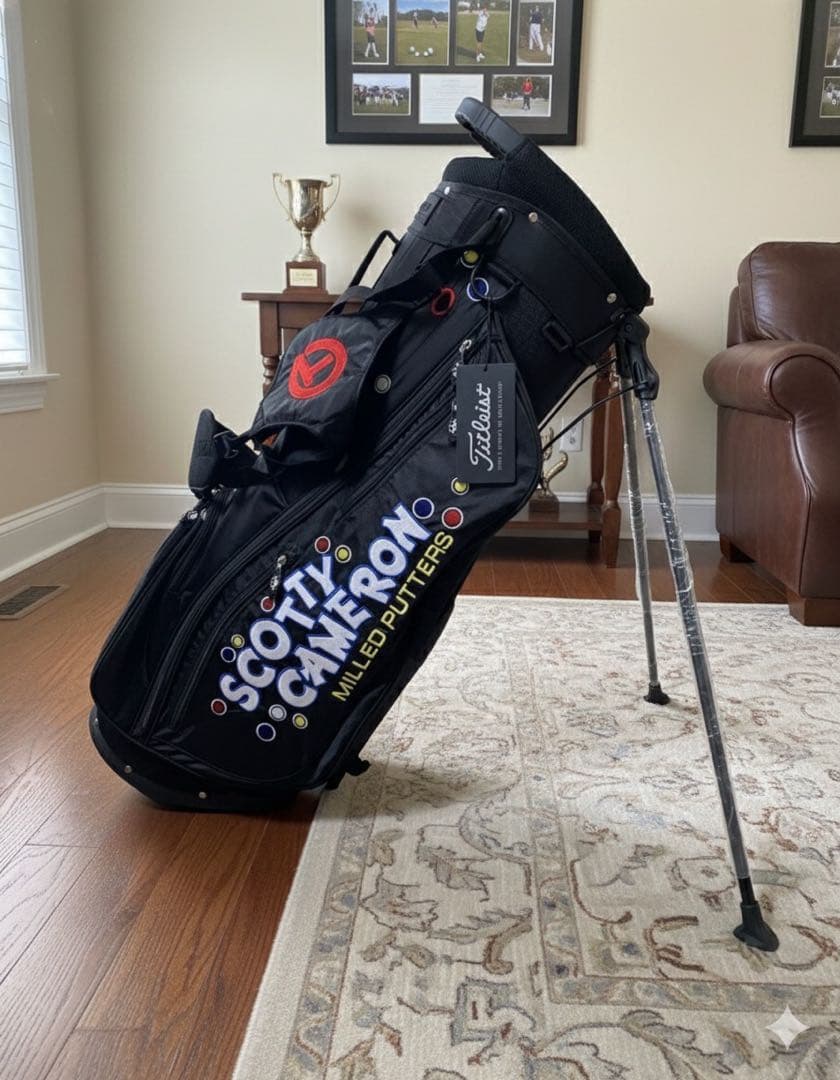 新品未使用　スコッティキャメロン　キャディバッグ　スタンド式　ブラック