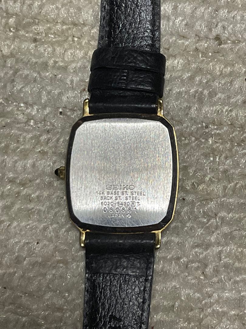 革ベルトばかりの腕時計　6個。タグホイヤー他、SEIKO等。【中古品　電池式】。