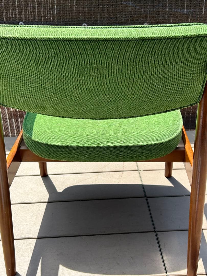 良品 カリモク60 Dチェア タープグリーン 椅子　肘掛け