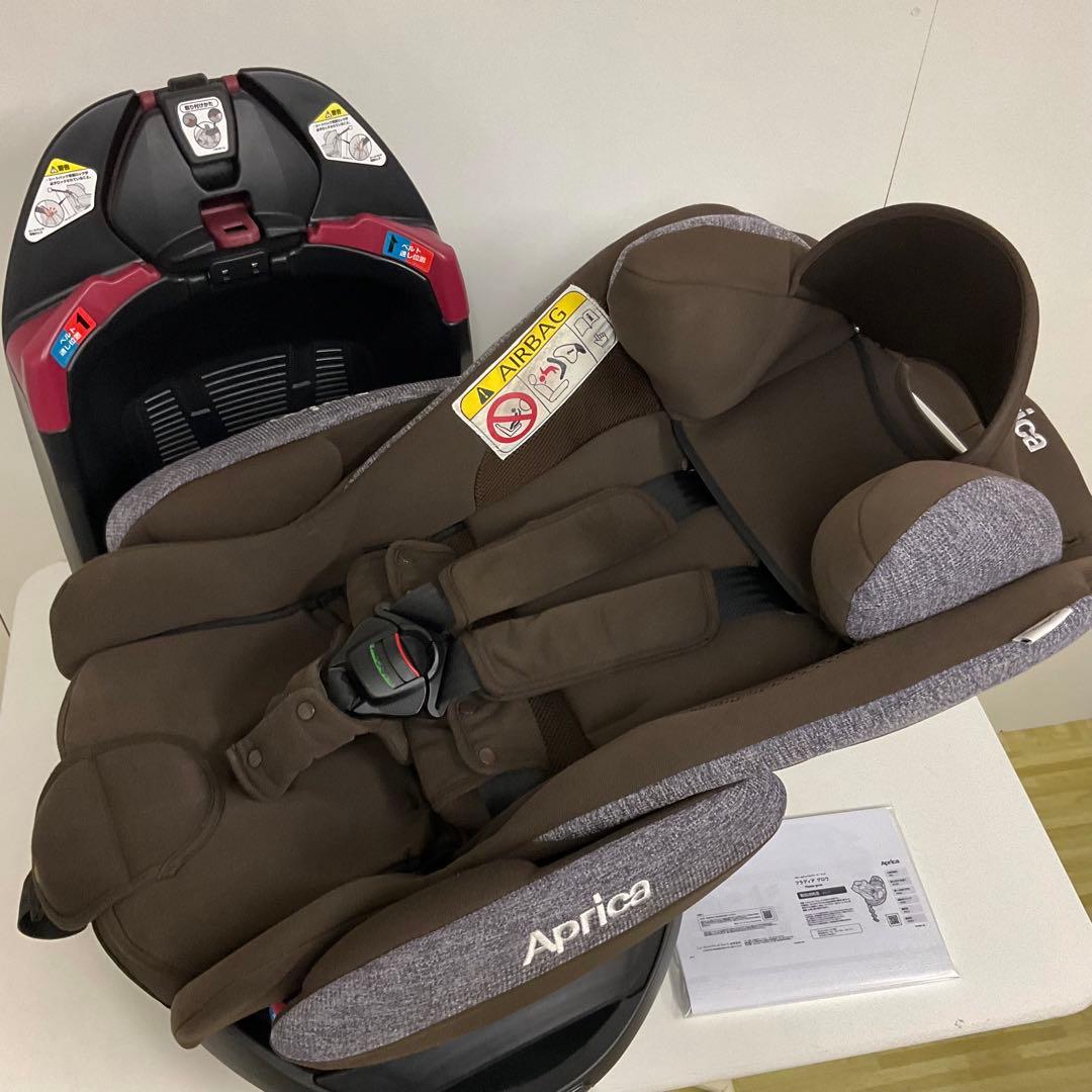アップリカ フラディアグロウ AC 新生児対応チャイルドシート ブラウンウッド