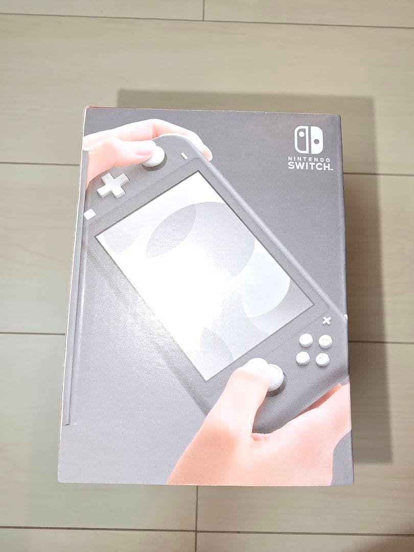 ★任天堂　Switch　ライト　本体　グレー　新品未使用