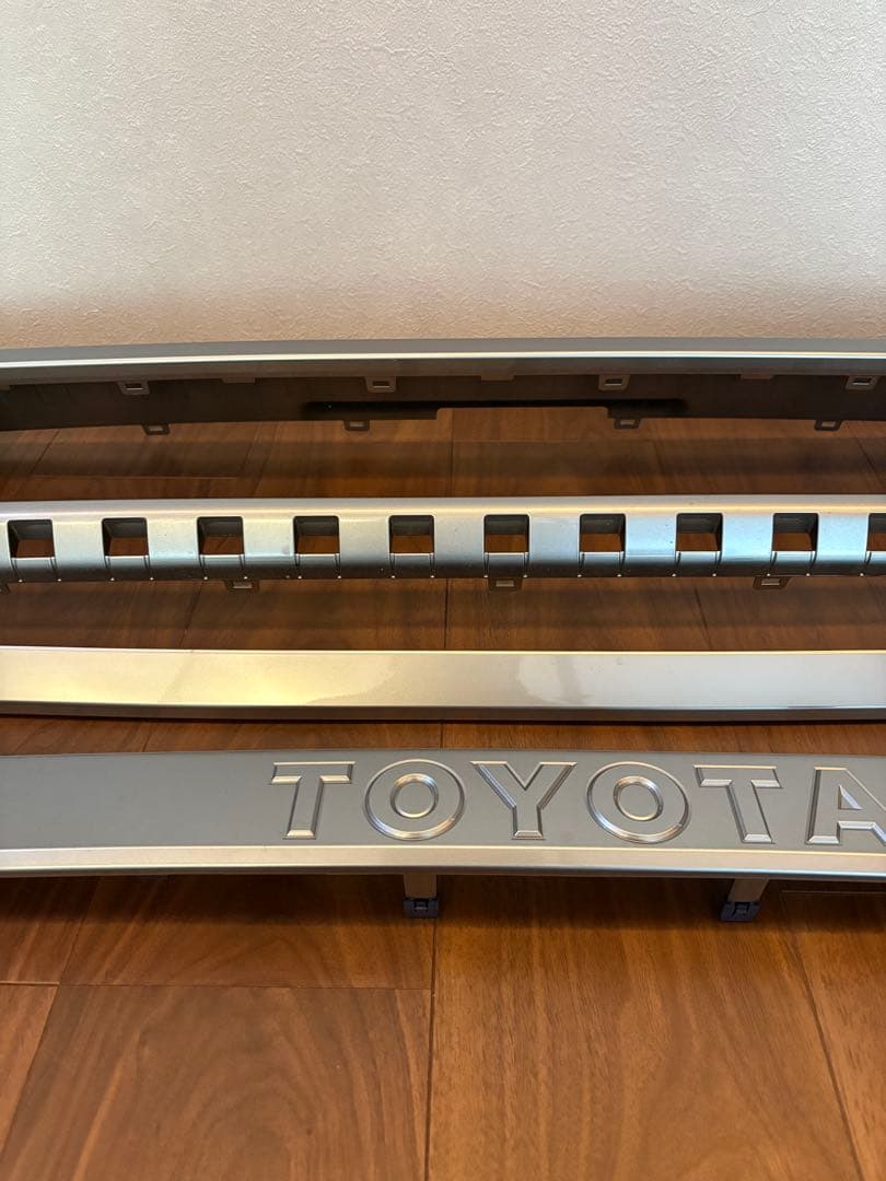トヨタ ランクル250 グリル ボンネットガーニッシュ リアガーニッシュ 3点