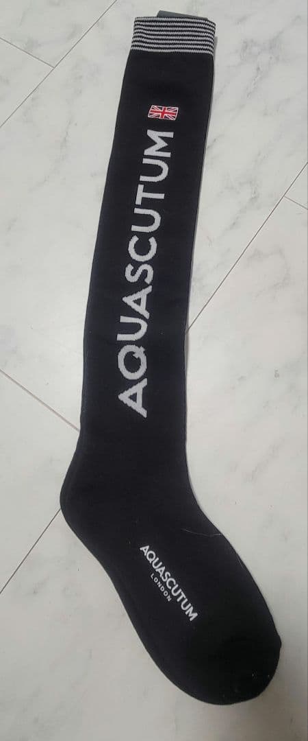 アクアスキュータム ゴルフウェア