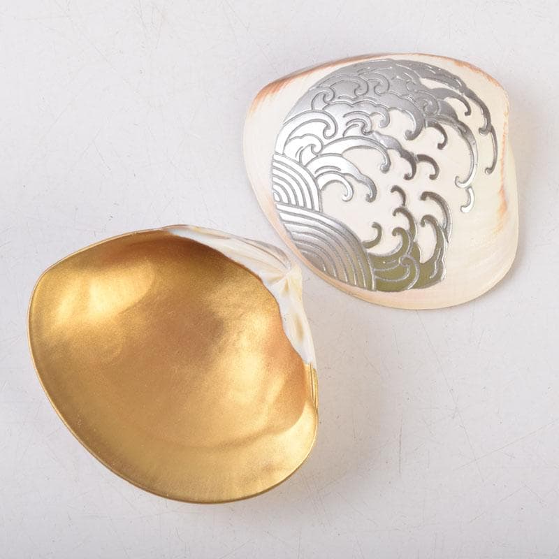 ジンジャー 　高橋正良作　浮彫　波月蒔絵　蛤香合　共箱　C　8518