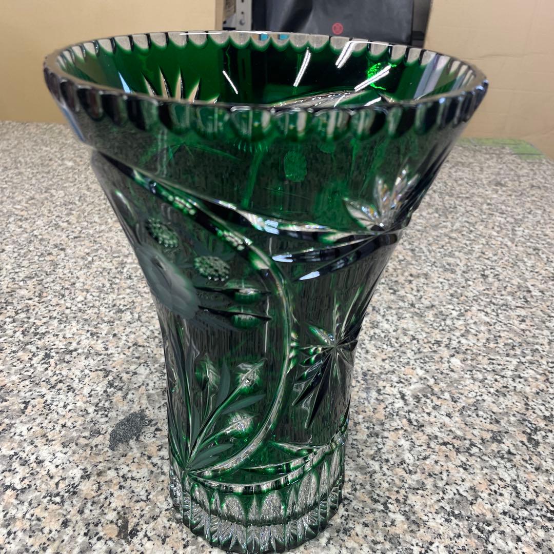★ドレスデンクリスタル 花瓶 グリーン フラワーベース ガラス インテリア 格安
