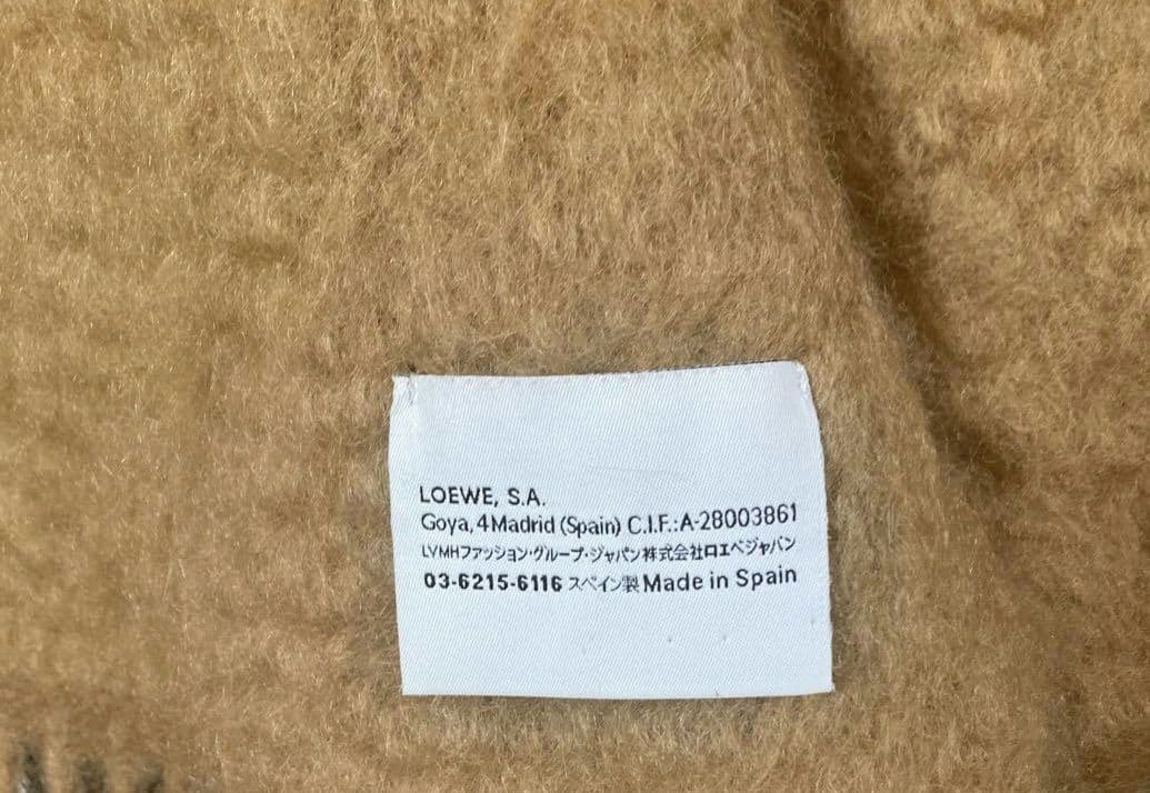 LOEWE ベージュ マフラー フリンジ付き