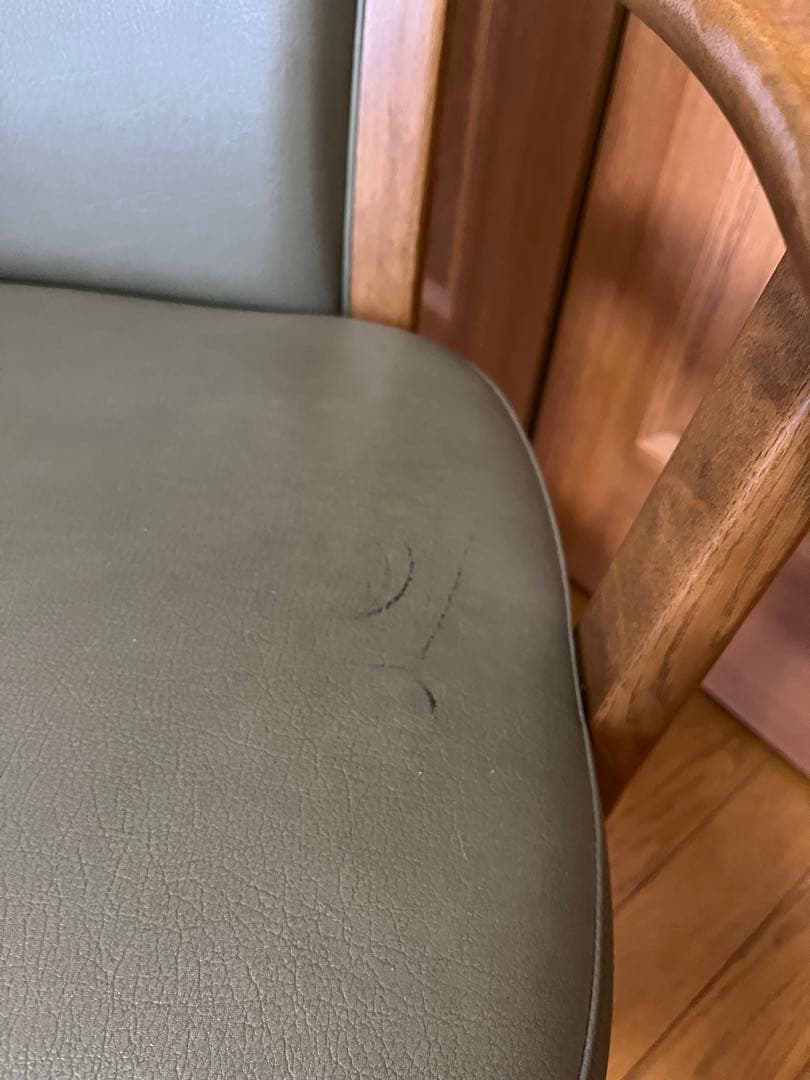 お値下げダイニングチェア回転式　カリモク