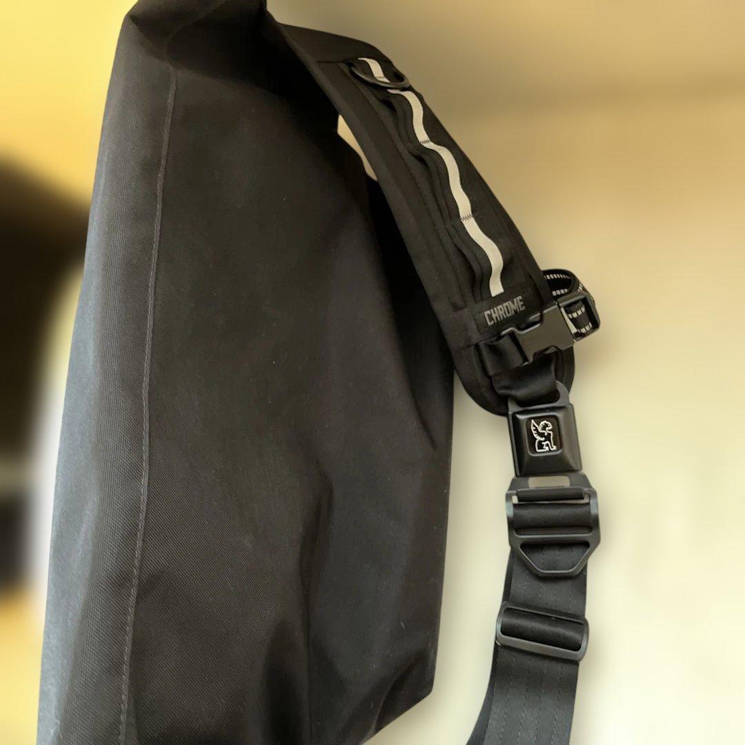 美品　Chrome メッセンジャーバッグ MINI METRO 斜め掛け　黒