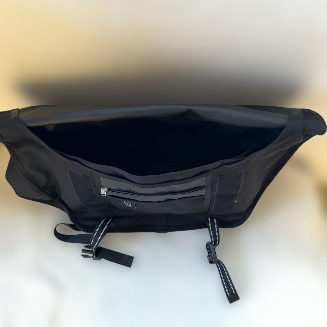 美品　Chrome メッセンジャーバッグ MINI METRO 斜め掛け　黒