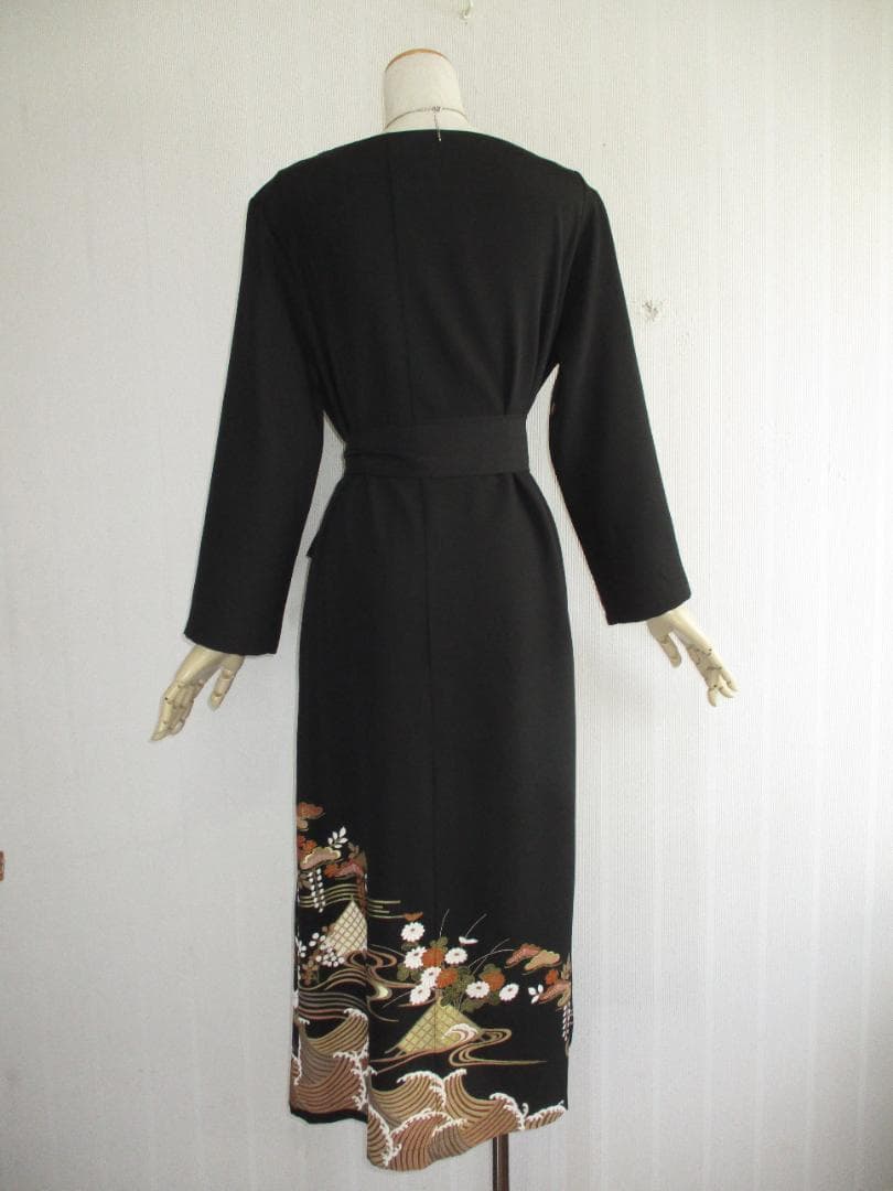 Ｌ～2Ｌサイズ　黒留袖からの着物リメイクドレスです 　着丈１２０cm