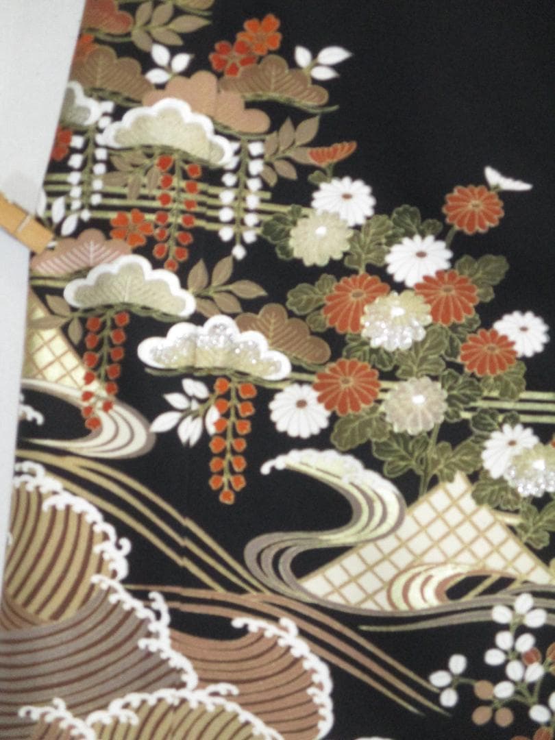 Ｌ～2Ｌサイズ　黒留袖からの着物リメイクドレスです 　着丈１２０cm