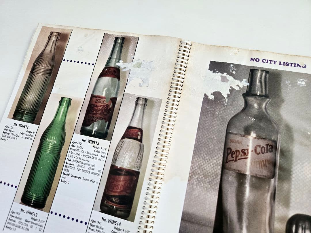 洋書 PEPSI COLA BOTTLES COLLECTORS GUIDE