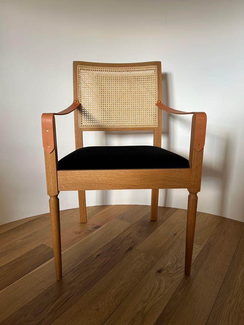 WOHL HUTTE ヴォール ヒュッテ Tou arm chair ダイニング