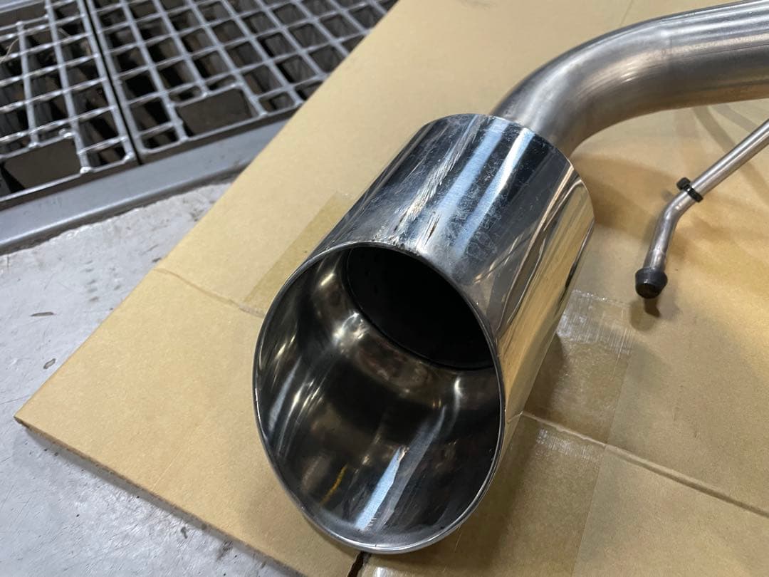 アバルトマフラー 500/595 マニェティマレリ マフラー”ボンバルドン”