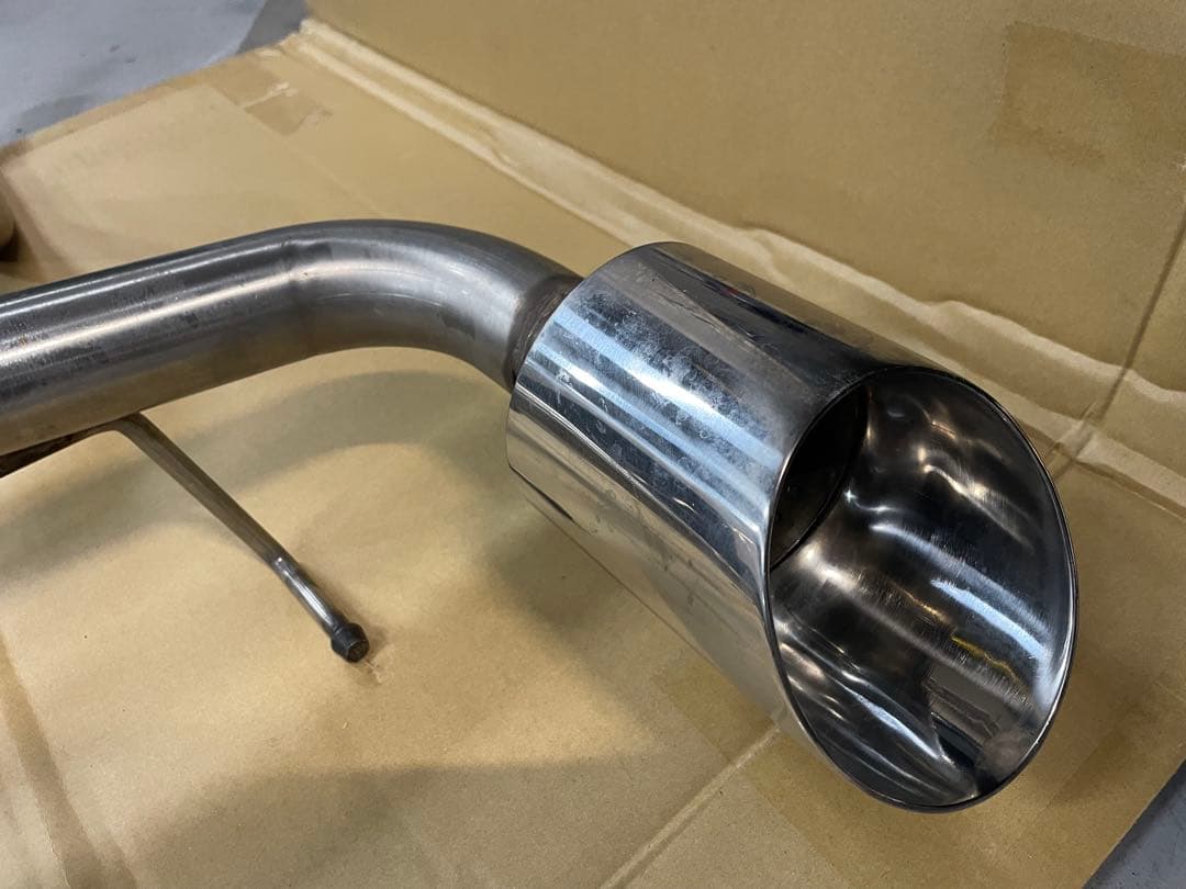 アバルトマフラー 500/595 マニェティマレリ マフラー”ボンバルドン”