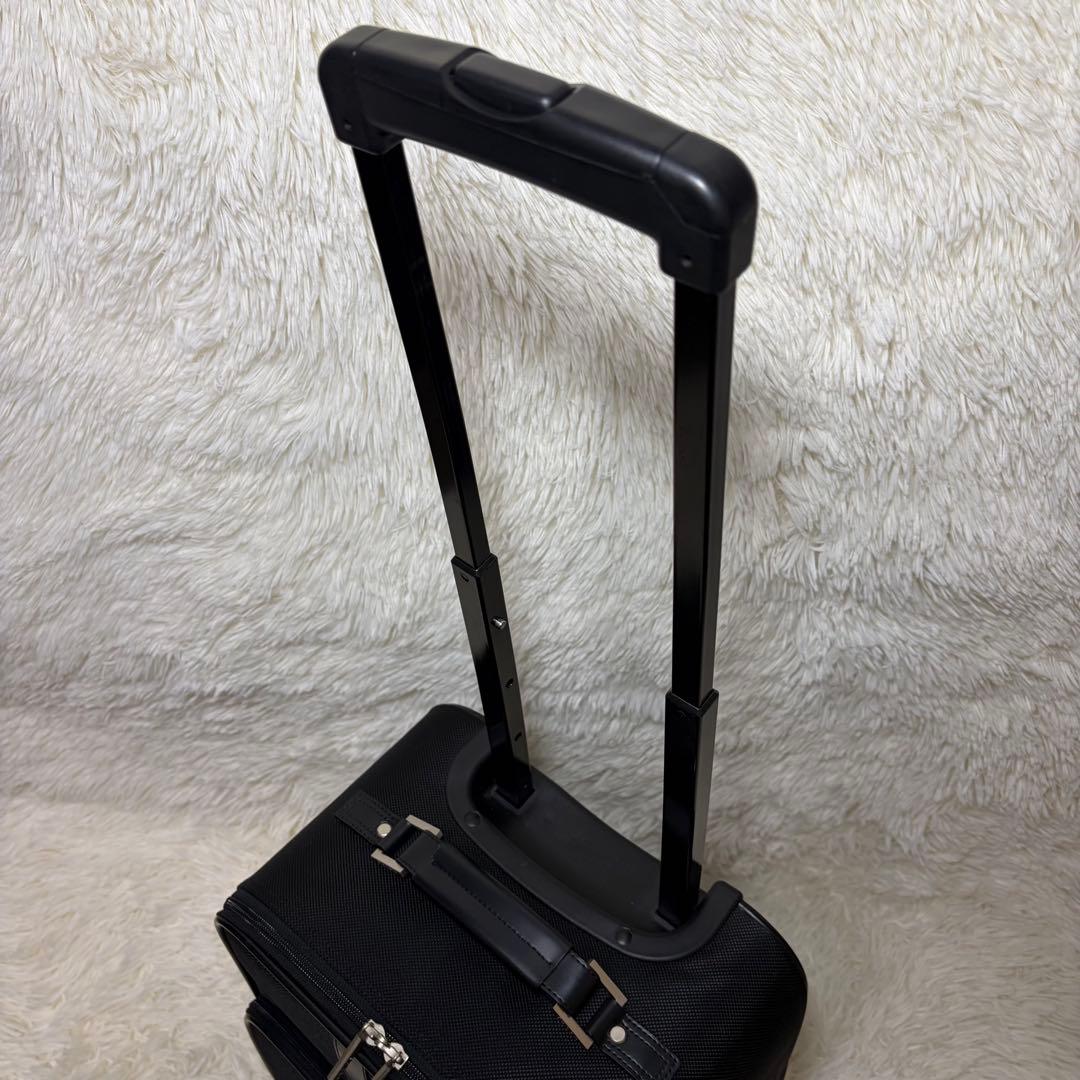 ✨極美品　SWANY スワニー 4輪 スーツケース キャリーケース 機内持ち込み