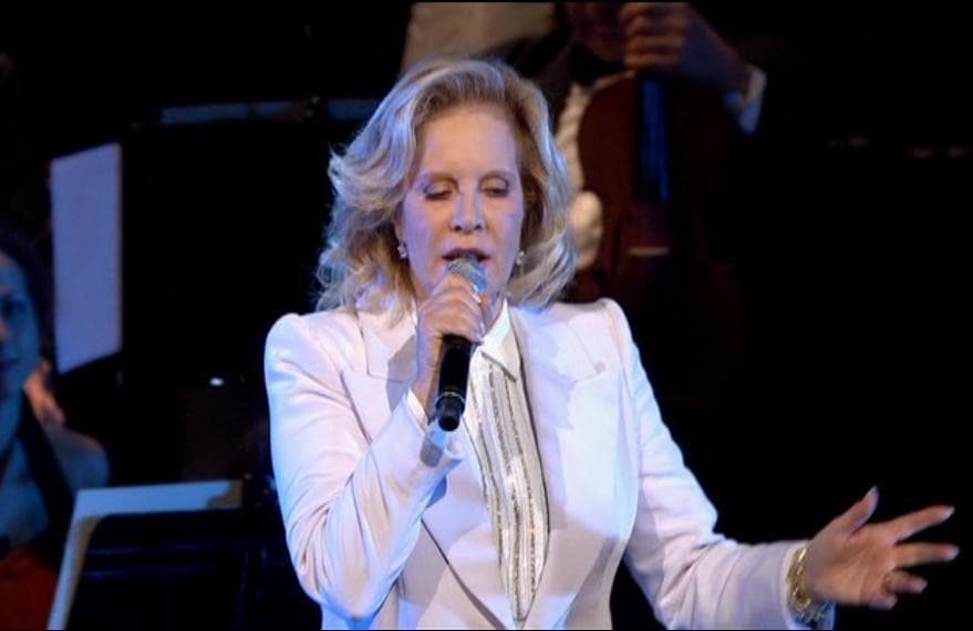 シルヴィ・バルタン50周年記念コンサートDVD-7P『Live A La Sal