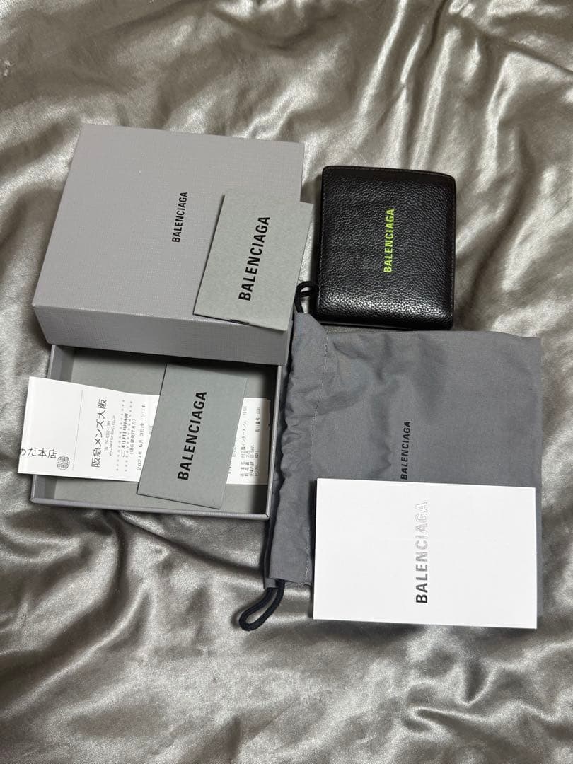 m*a様 BALENCIAGA 二つ折り財布 ブラック