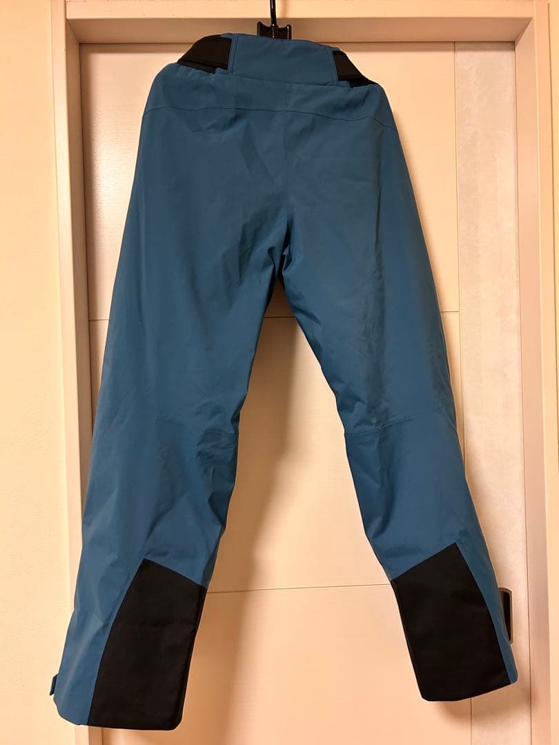 希少(一般非売品)　2024-2025 GOLDWIN　選手用　ウェア 上下