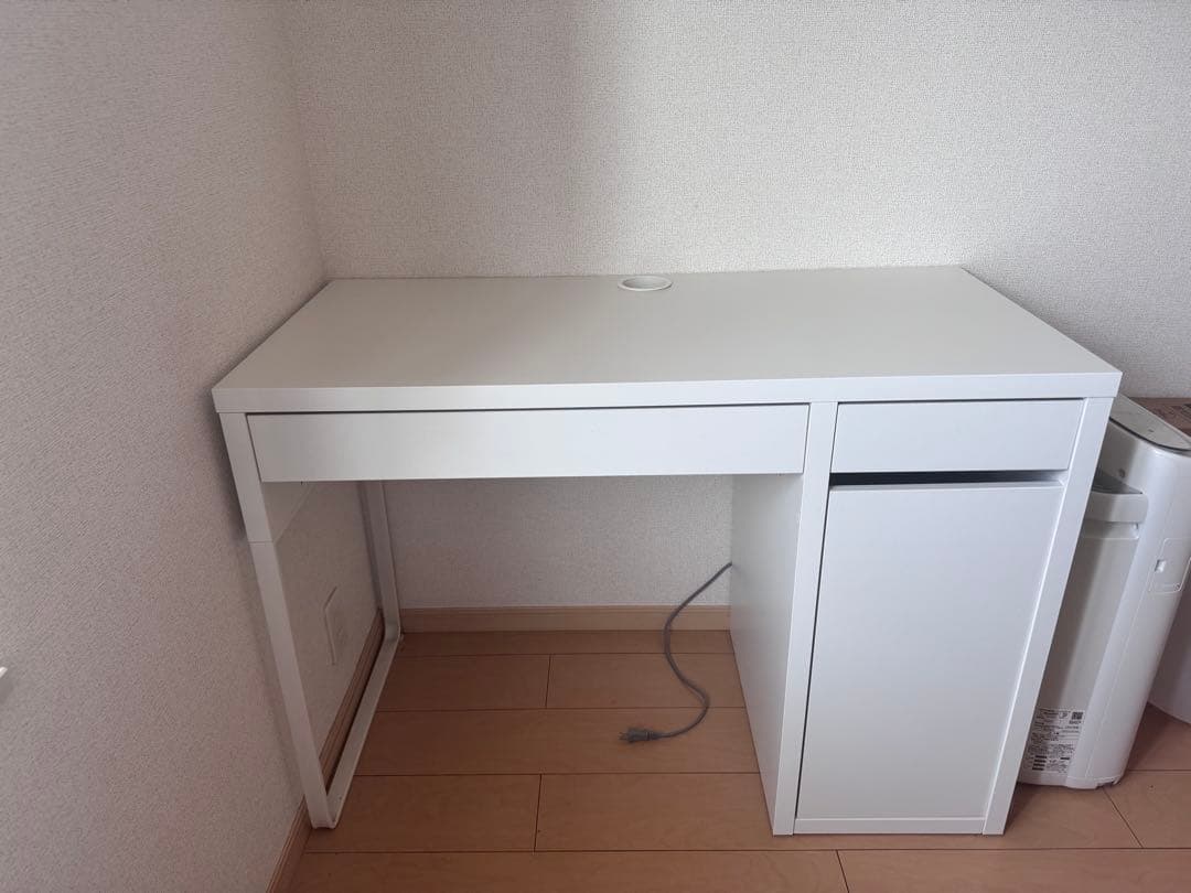 パソコンデスク IKEA MICKE