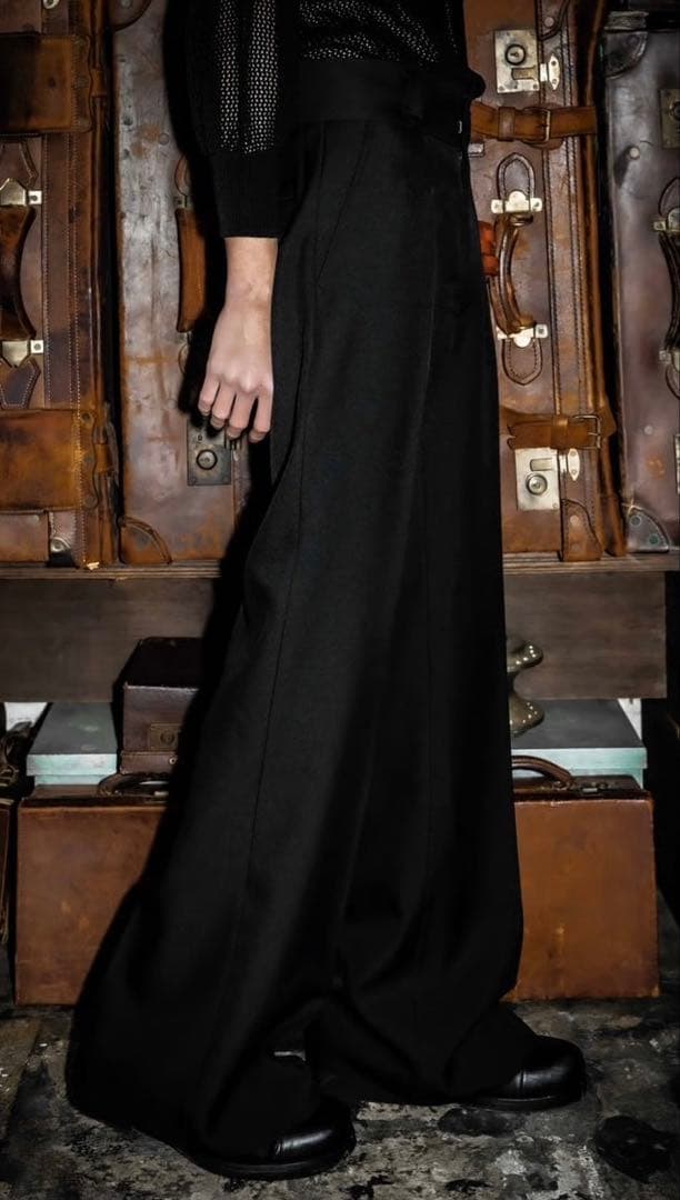 【完売品】SHIKITARI フレア スラックス