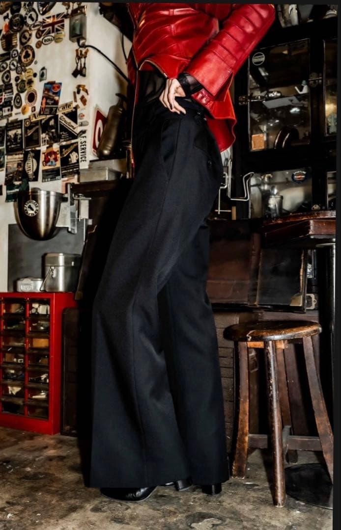 【完売品】SHIKITARI フレア スラックス