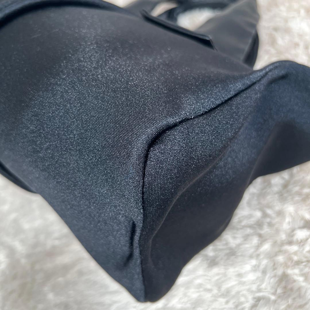 美品✨　kawa-kawa カワカワ　トートバッグ　wet S ブラック