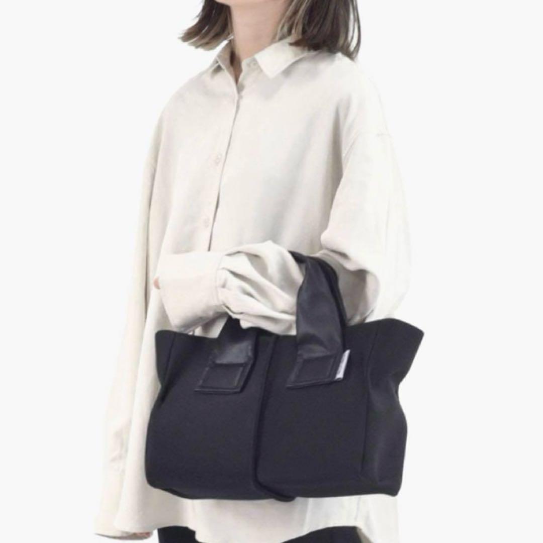 美品✨　kawa-kawa カワカワ　トートバッグ　wet S ブラック