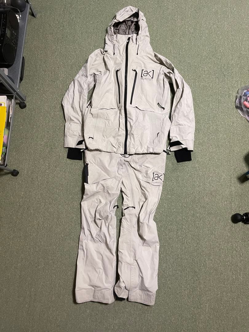Burton ak 上下セット