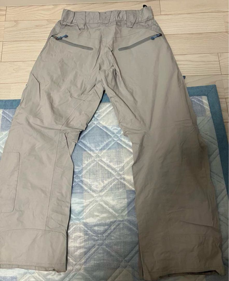 女性用スノーボードウェアL 水色 パンツＬH／H （少しお値下げ可能です！）
