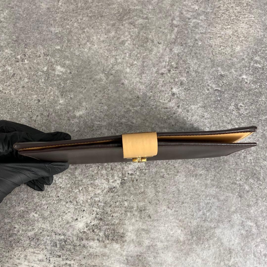 美品 フェラガモ ゴールド ガンチーニ 二つ折り 長財布 ブラウン