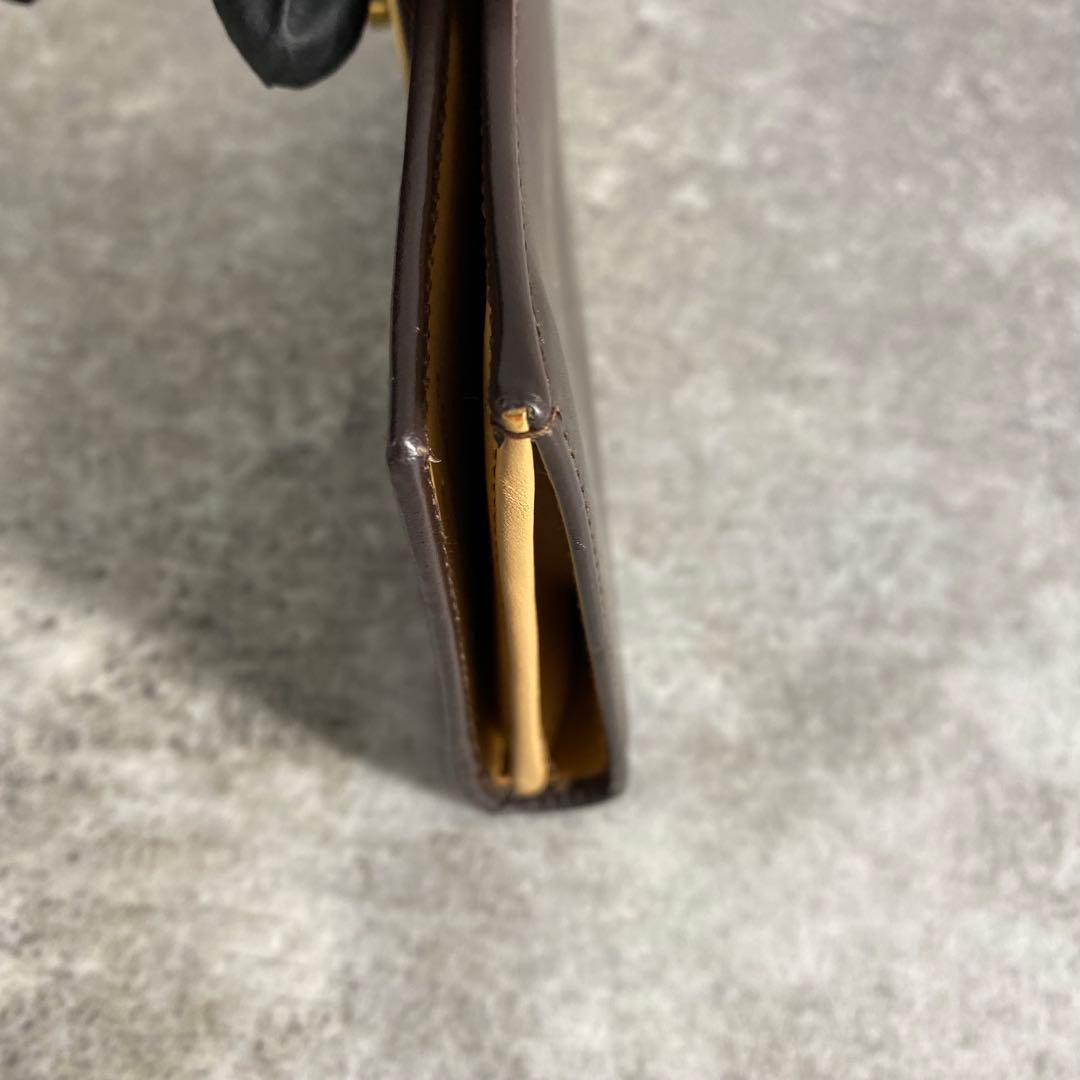 美品 フェラガモ ゴールド ガンチーニ 二つ折り 長財布 ブラウン