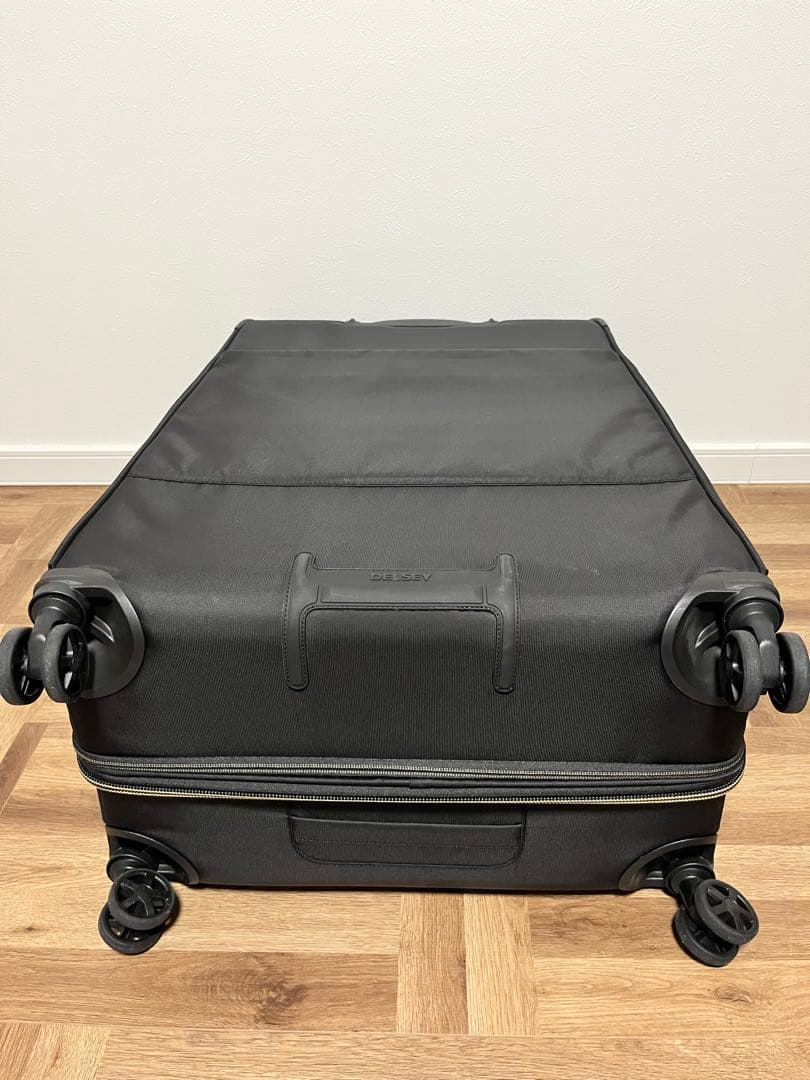 美品 Delsay デルセー 大型スーツケース（158cm以内）