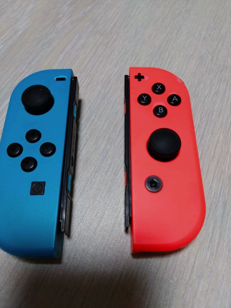 【ジャンク】Nintendo switch 本体 画面焼け、コントローラー剥げ有