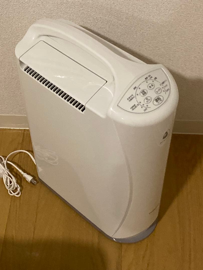 2024年購入　コロナ CORONA CD-S6324（W） 衣類乾燥除湿機