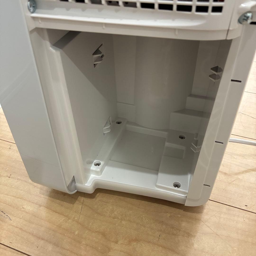 SHARP CM-N100-W 冷風 衣類乾燥 除湿機2021年製　ほぼ使用無し