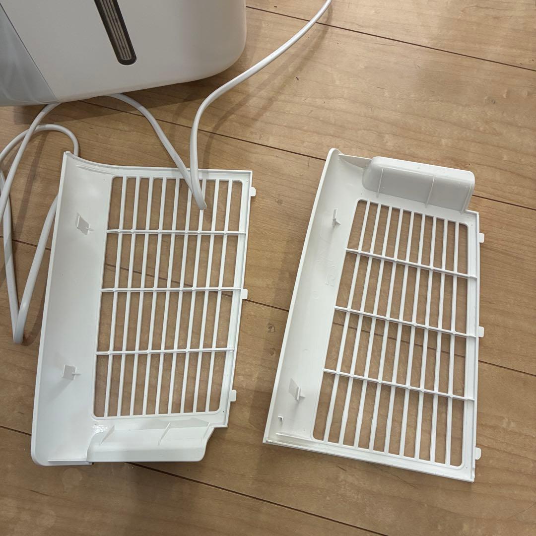 SHARP CM-N100-W 冷風 衣類乾燥 除湿機2021年製　ほぼ使用無し