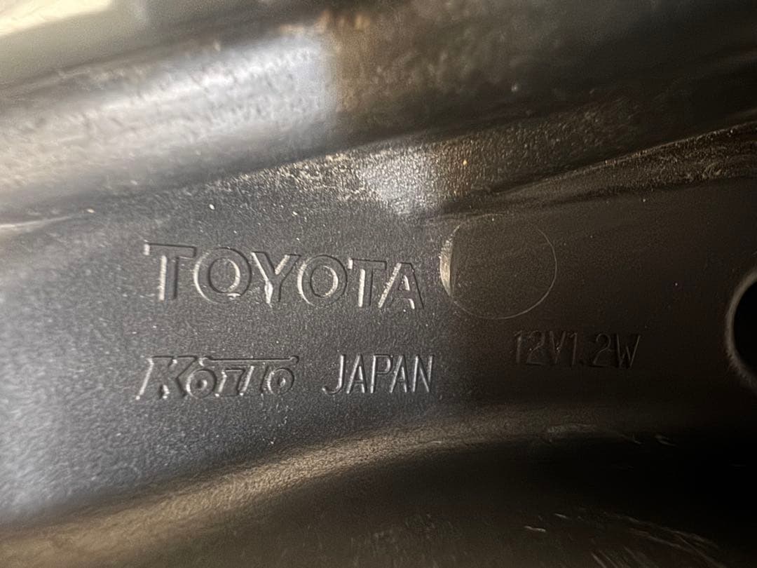 ★美品★ プリウス DAA-ZVW50 右ヘッドランプ 前期 LED