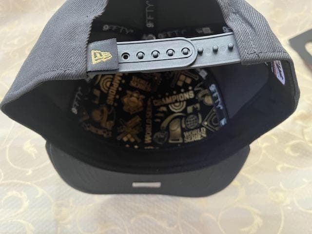 大谷翔平25ワールドシリーズチャンピオンパレード9FIFTYピンバッチ付限定品