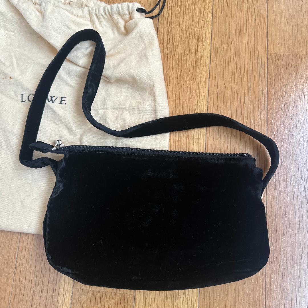LOEWE　未使用　ベロア　ワンショルダーバッグ　黒