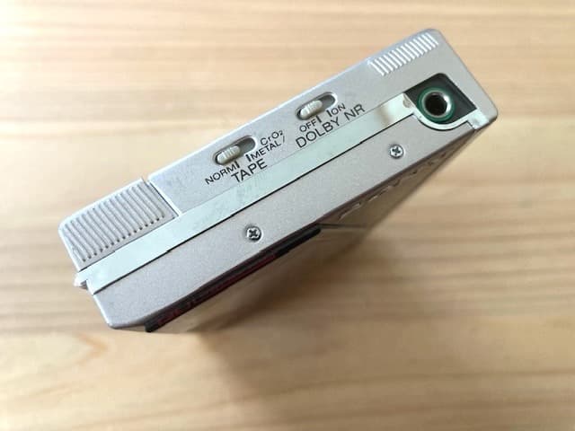 超美品 高音質 整備済完全動作品 ソニー WM-30 シルバー