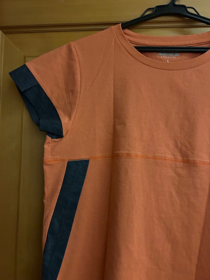 アドミラル　テニスウェア　オレンジ色トップス　Lサイズ