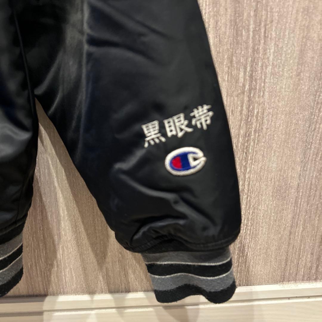 なななな！BLACK EYE PATCH×CHAMPIONコラボスタジャン