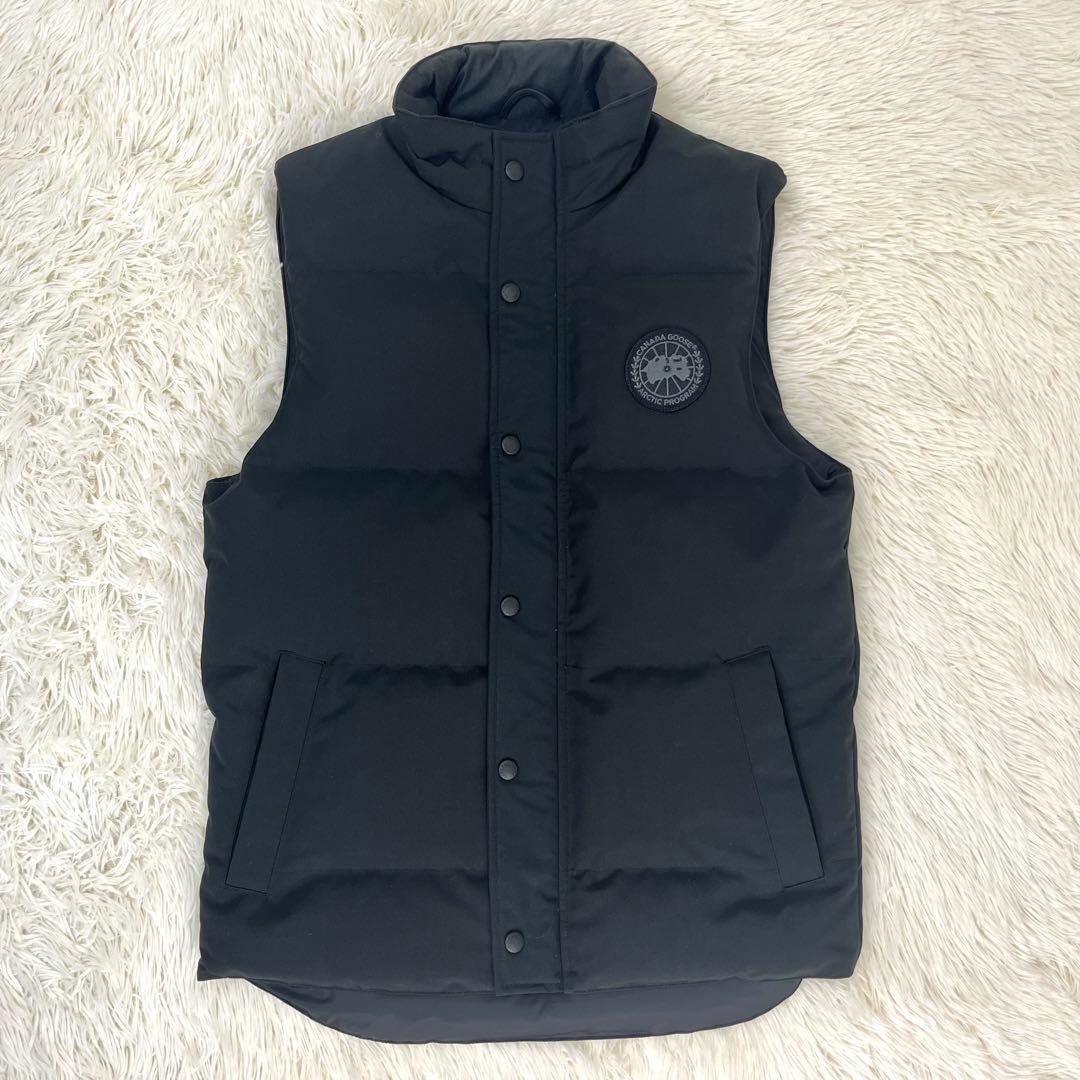 【極美品/希少】カナダグース ギャルソンベスト ブラックレーベル 黒 Sサイズ